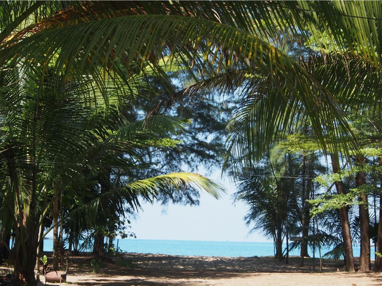 Sea Rounding Hotel Ko Phra Thong Exterior foto